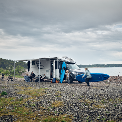 Thule Omnistor 5200 (2.32x1.80) - 1390515.png