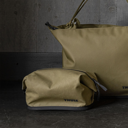 Thule Aion Toiletry Bag - 1528255.jpg