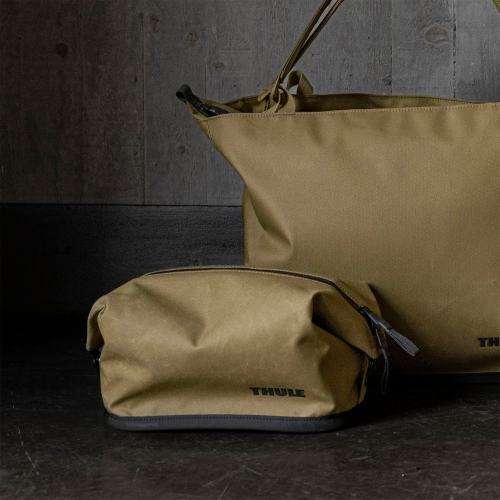 Thule Aion Toiletry Bag - 1528255.jpg